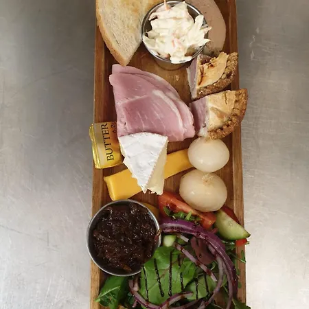 The Three Coopers 3* Bedale